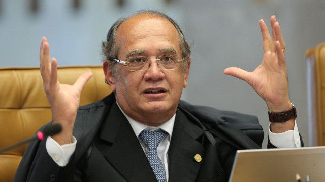 TEMA 1046 - STF decide que norma coletiva que restringe direito trabalhista é constitucional