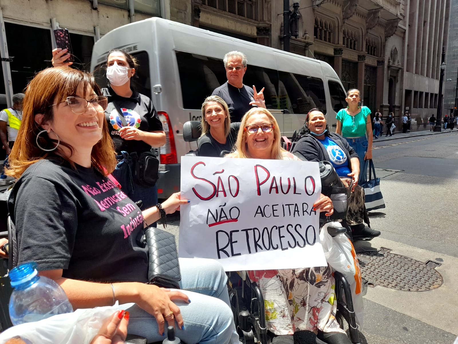 Tarcísio enfrenta primeiras manifestações antes da posse