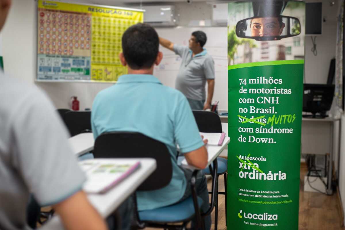 Localiza e Instituto Mano Down lançam iniciativa para estimular pessoas com síndrome de Down a tirarem CNH