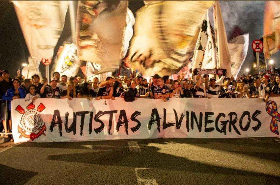 Autistas Alvinegros: torcida Inclusiva na Arena do Timão. Movimento cresce em todo o Brasil