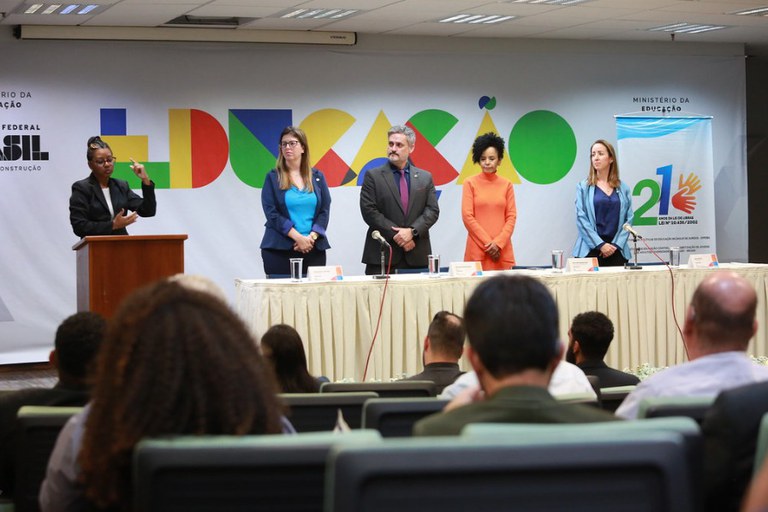 Governo Federal realiza “Setembro Azul/Surdo pela equidade linguística”