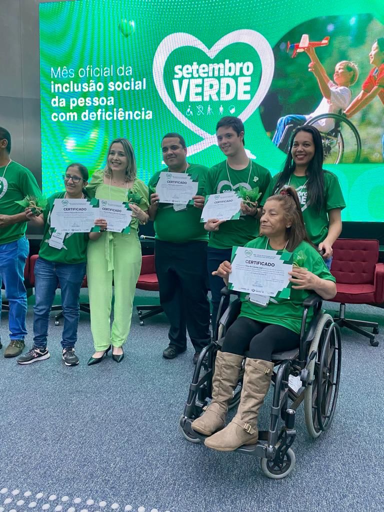 Influenciador goiano faz palestra sobre Setembro Verde em São Paulo em evento da FEAPAES-SP