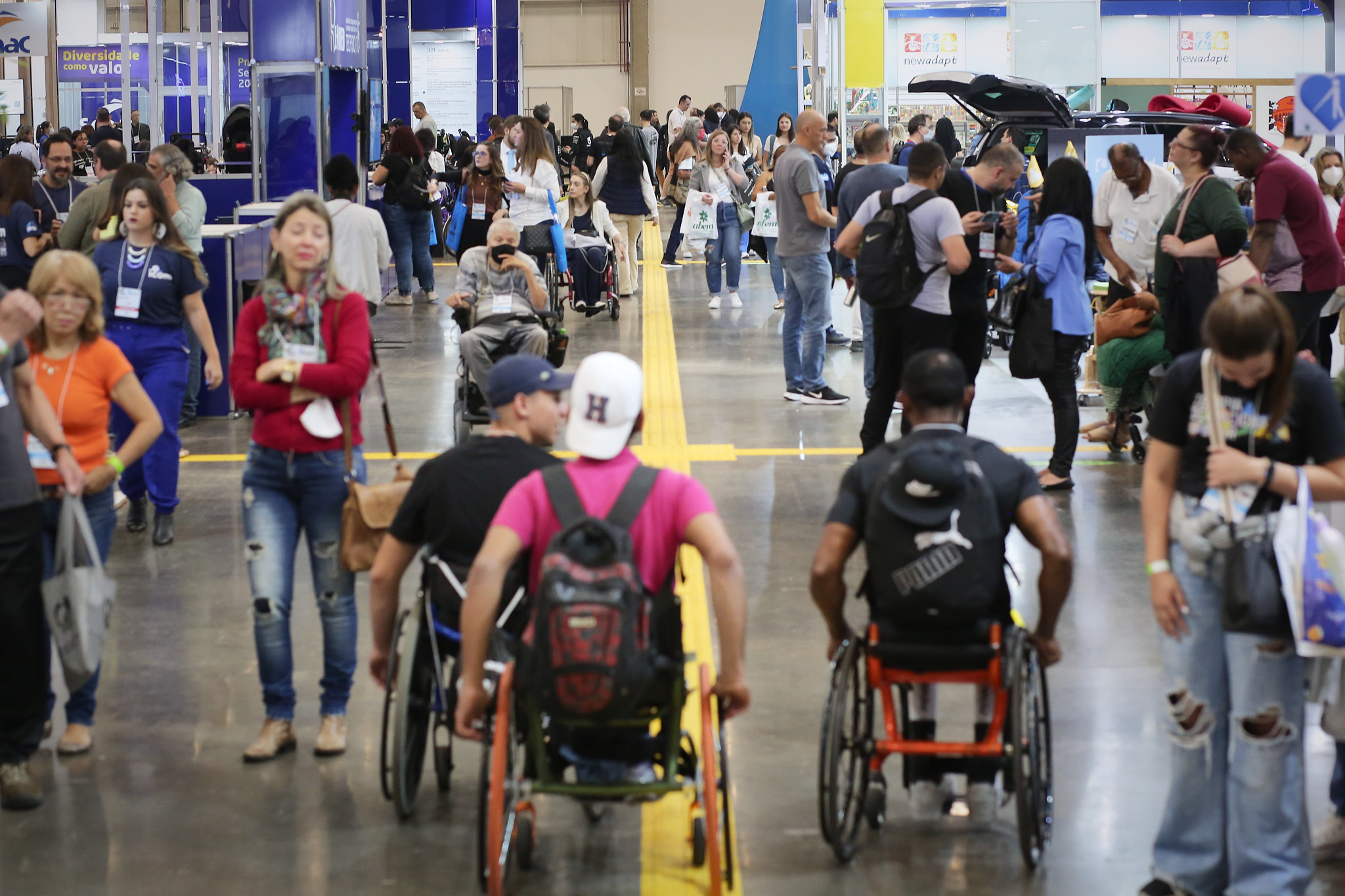 Reatech recebe visitantes de todo o Brasil e caravanas no primeiro dia do evento