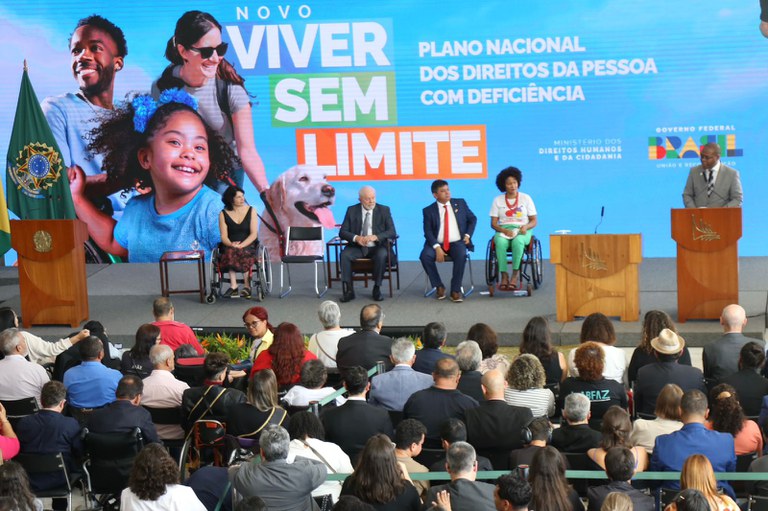 Especialistas debatem o novo Plano Nacional dos Direitos das Pessoas com Deficiência