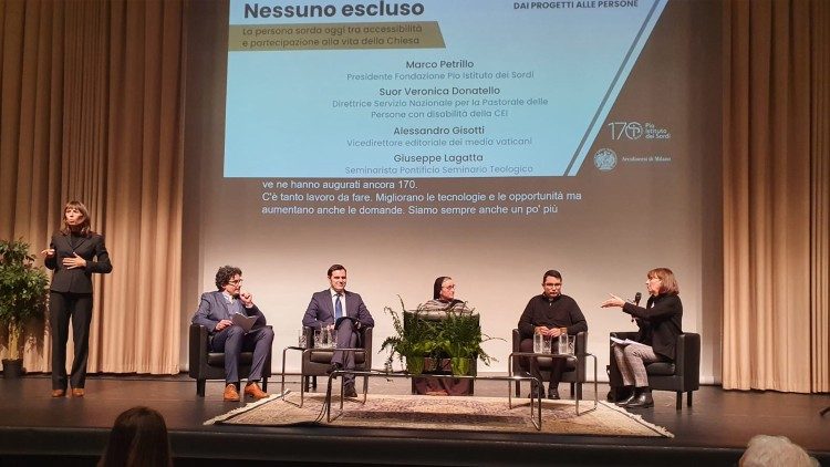 Pio Istituto dos Surdos, em Milão, debate o projeto Ninguém Excluído