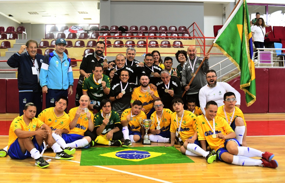 CBF parabeniza Seleção de Futsal Down pela conquista no Mundial na Turquia