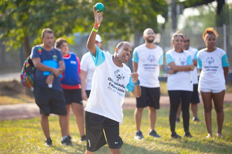 Olimpíadas Especiais Brasil promove inclusão no Circuito de Atletismo Unificado por equipes