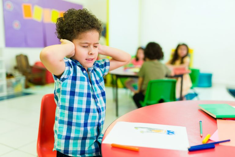 Desafios da educação de alunos com autismo é debatido em Comissões na Câmara dos Deputados