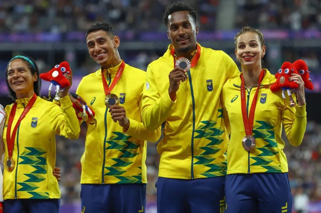 Brasil fecha terça-feira, 3, com 10 pódios e vagas nas semis do goalball e futebol de cegos