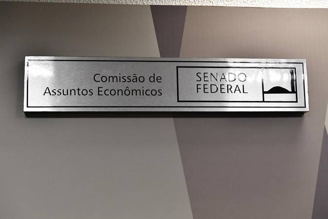 Senadores recebem Associação que defende manutenção de direitos de pessoas com deficiência