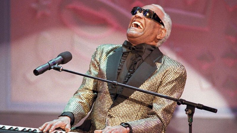 Fundação Dorina Nowill para Cegos realiza oficina dedicada ao elenco do espetáculo Ray Charles