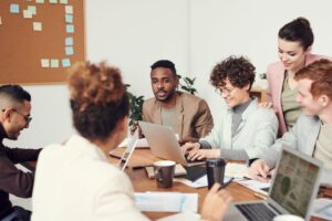 Acessibilidade na prática: o que empresas podem fazer para criar ambientes verdadeiramente inclusivos OPINIÃO - * Por Eduardo de Oliveira
