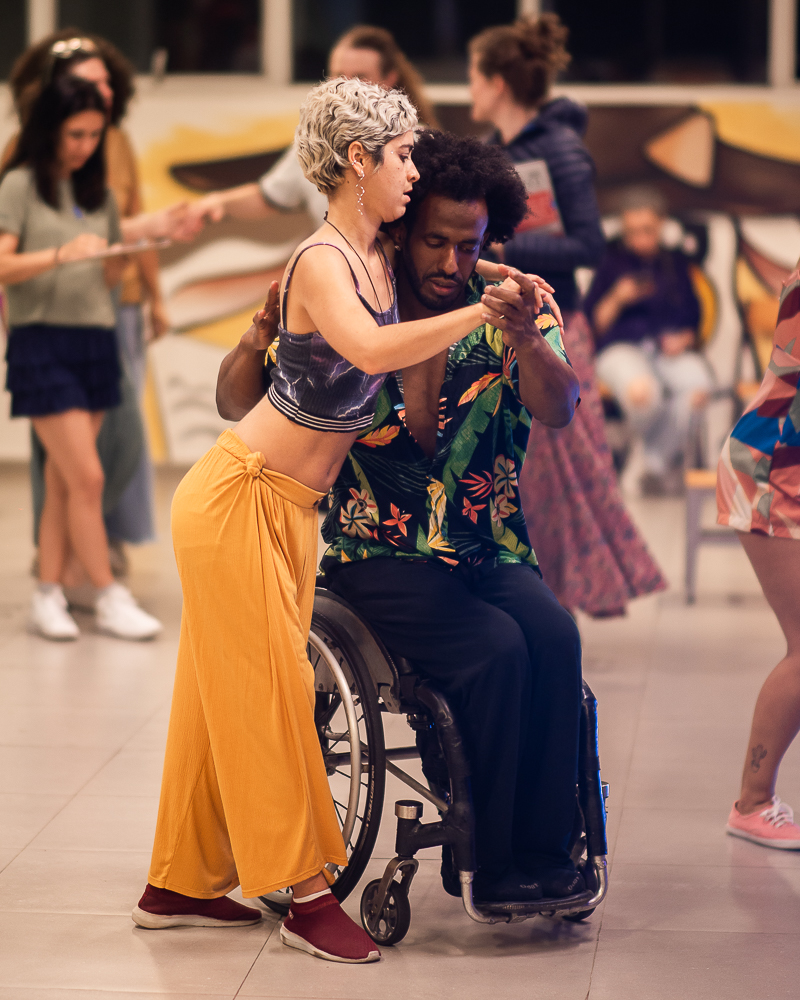 Evento gratuito celebra a dança de salão com foco nas questões de gênero, raça, classe e diversidade