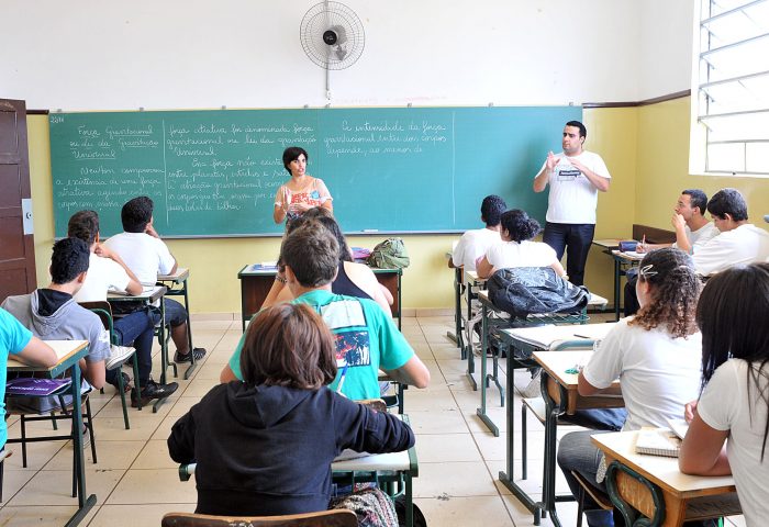 Contra o bullying: SEDUC-SP e Med+ lançam programa com 90 vagas para psicólogos
