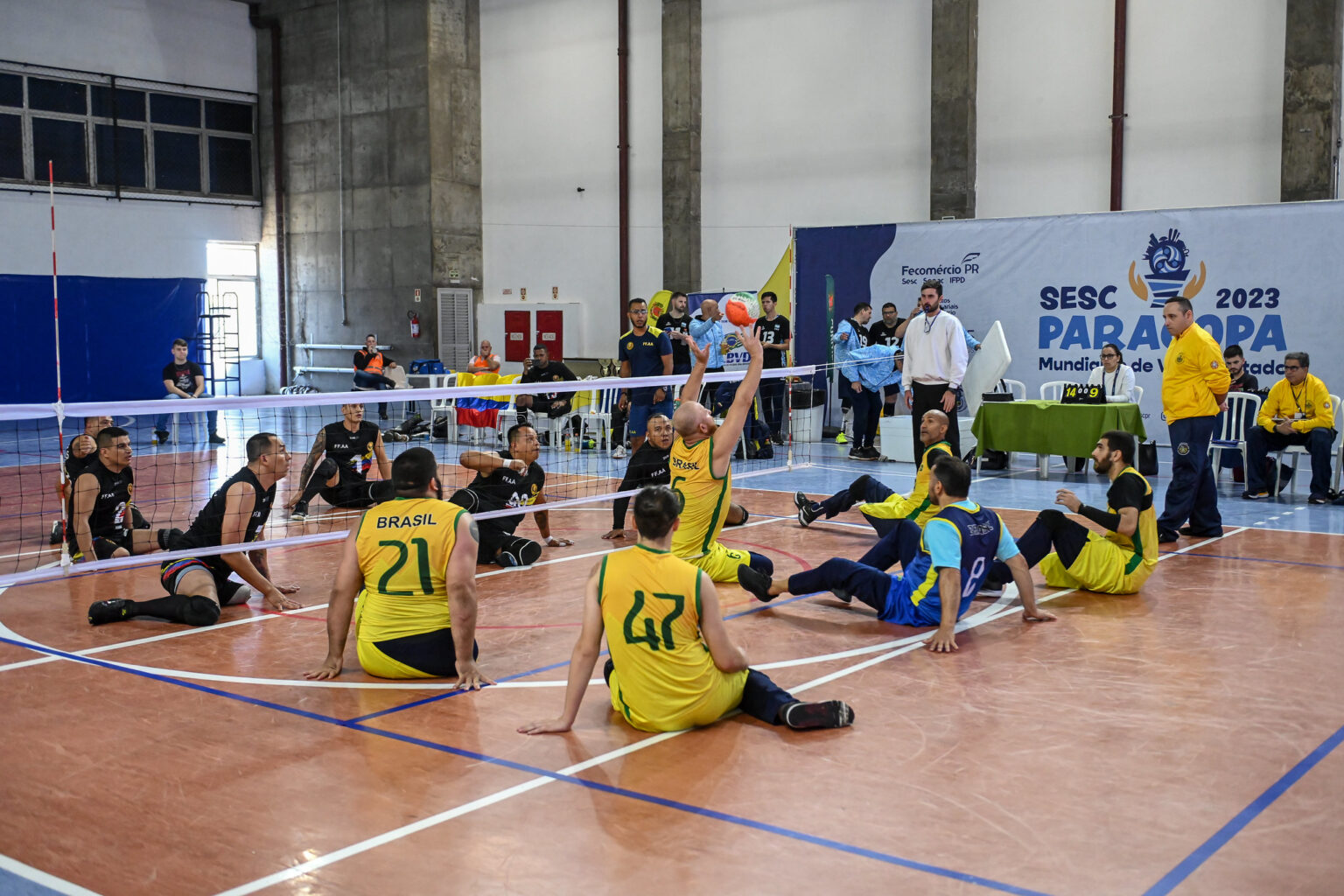 Clássico BRA x ARG abre Torneio Internacional Militar de Vôlei Sentado