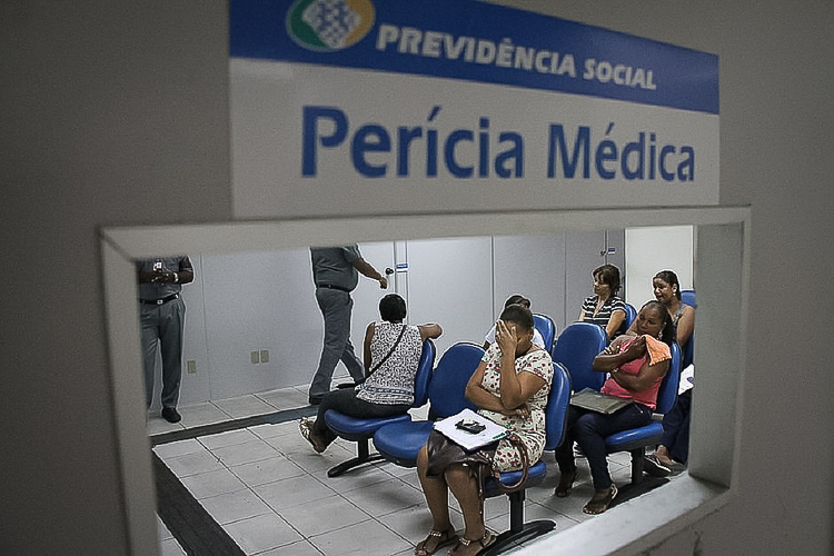 Especialista aponta revisão do valor de aposentadoria e recurso contra indeferimento do INSS