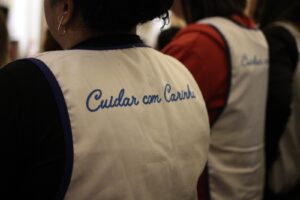 Cuidadores impulsionam a inclusão de alunos com deficiências em São Paulo