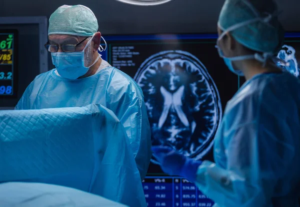 Neurocirurgia sem mitos: o que você realmente precisa saber antes e depois da cirurgia