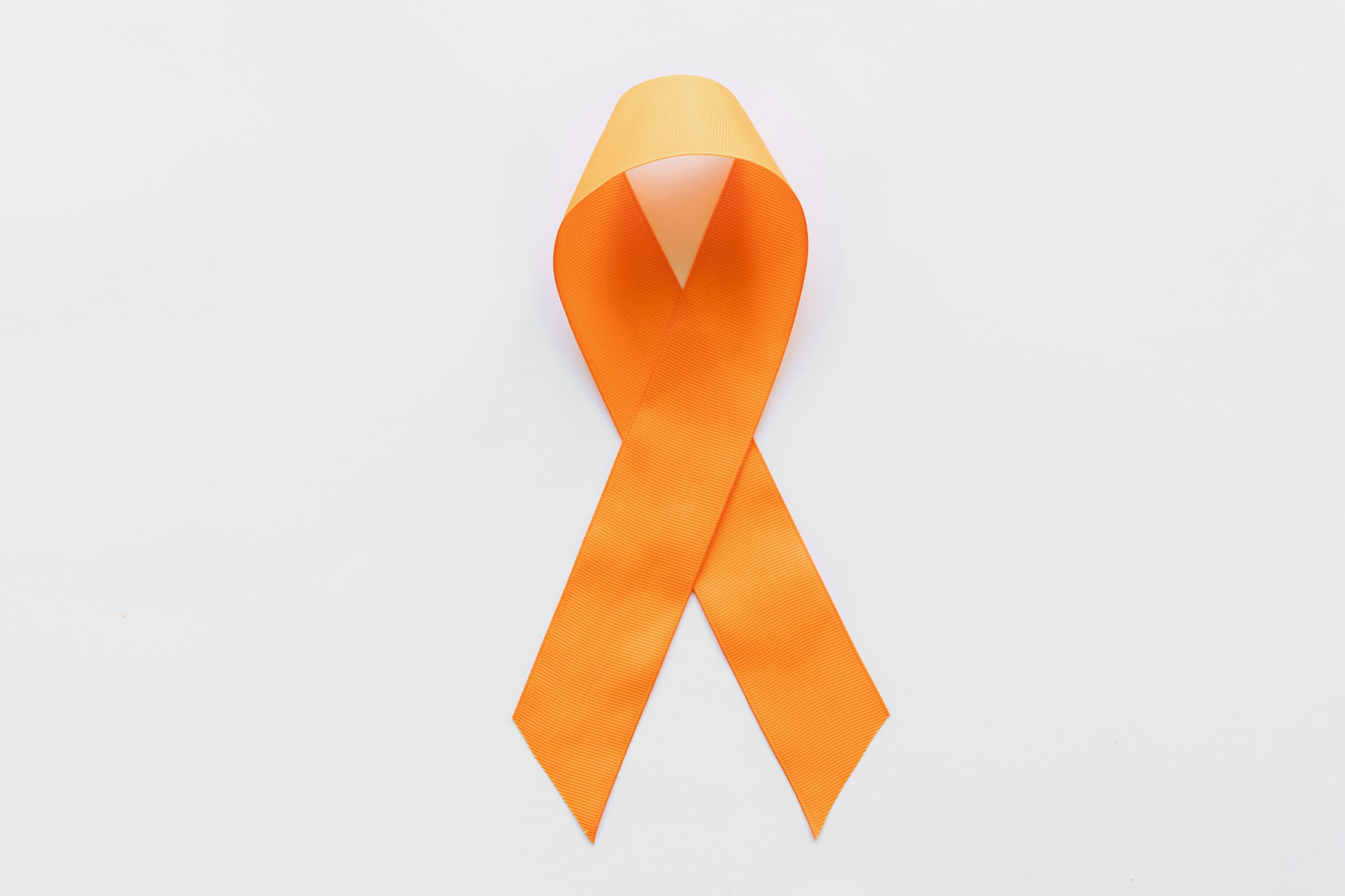 Agosto Laranja reforça importância do diagnóstico precoce da esclerose múltipla