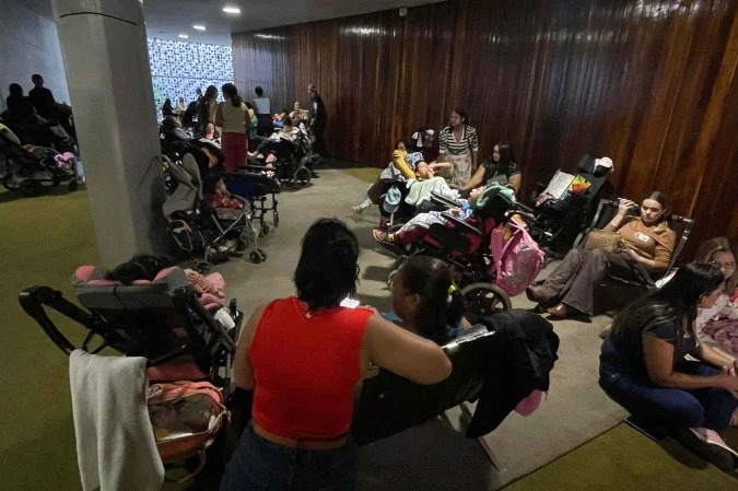 ANAPcD denuncia descumprimento de compromisso com famílias de crianças com zika vírus e diabetes tipo 1