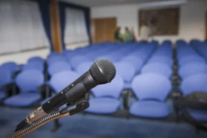 Você sabe o que é "lugar de fala" e "lugar sobre a fala"? OPINIÃO - * Por Thais Pessanha