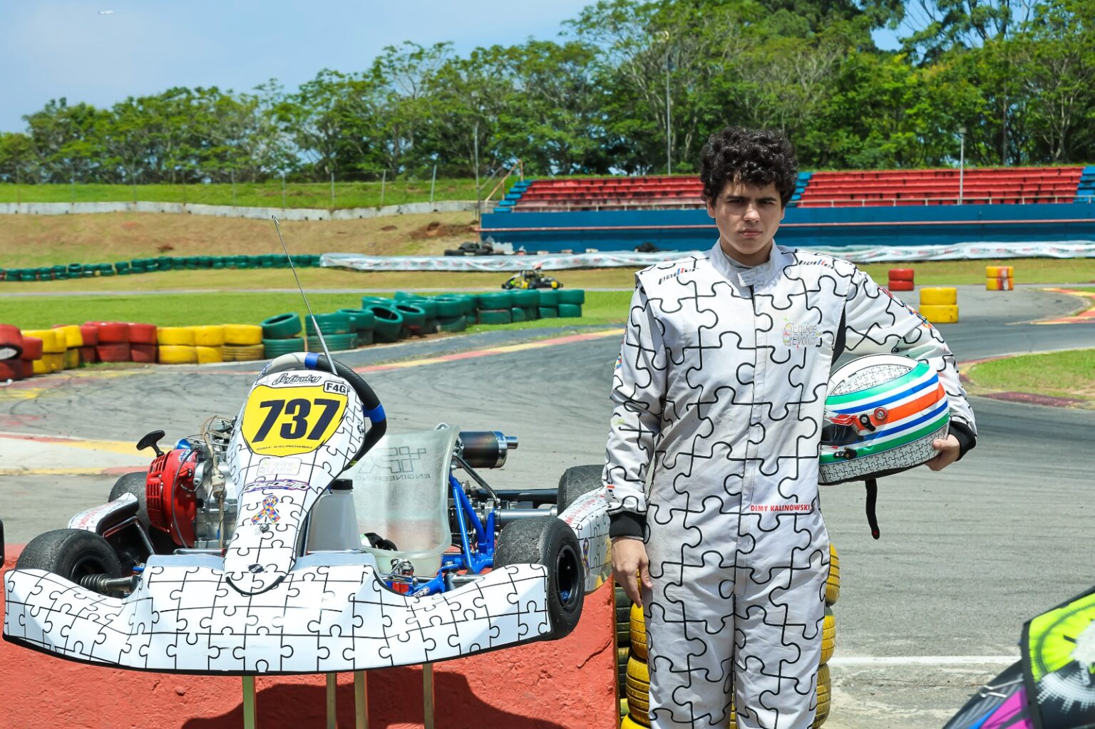 Empresa promove a inclusão de pilotos com deficiência no automobilismo brasileiro