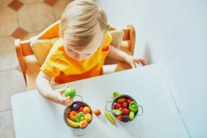 Como promover uma alimentação saudável e inclusiva para crianças com TEA