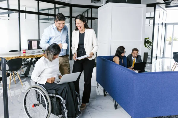 Começa a 6ª edição da Inclui PcD: maior feira de empregabilidade do mundo para pessoas com deficiência que reunirá 7 mil vagas 