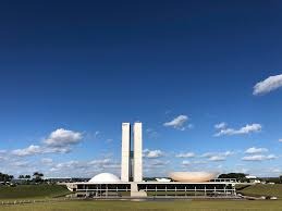 Mara retorna a CCJ do Senado e apresenta nova emenda para manter direitos às isenções para pessoas com deficiência