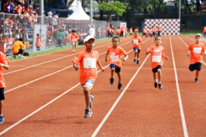 Corrida Kids, organizada pelo Instituto Olga Kos, reúne diversão, esporte e inclusão