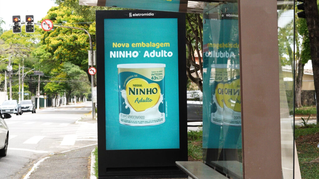 Nestlé torna acessíveis as embalagens de seus 1,2 mil produtos com foco na autonomia de pessoas com deficiência visual