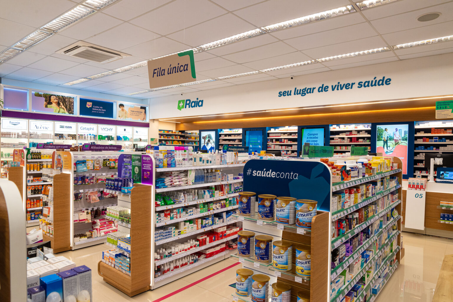 Farmácias Raia e Drogasil têm mais de 2.800 vagas para contratação imediata no país