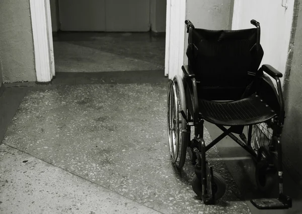 Nova lei garante ação penal automática em casos de estelionato contra pessoas com deficiência - OPINIÃO - * Por Jairo Varella Bianeck