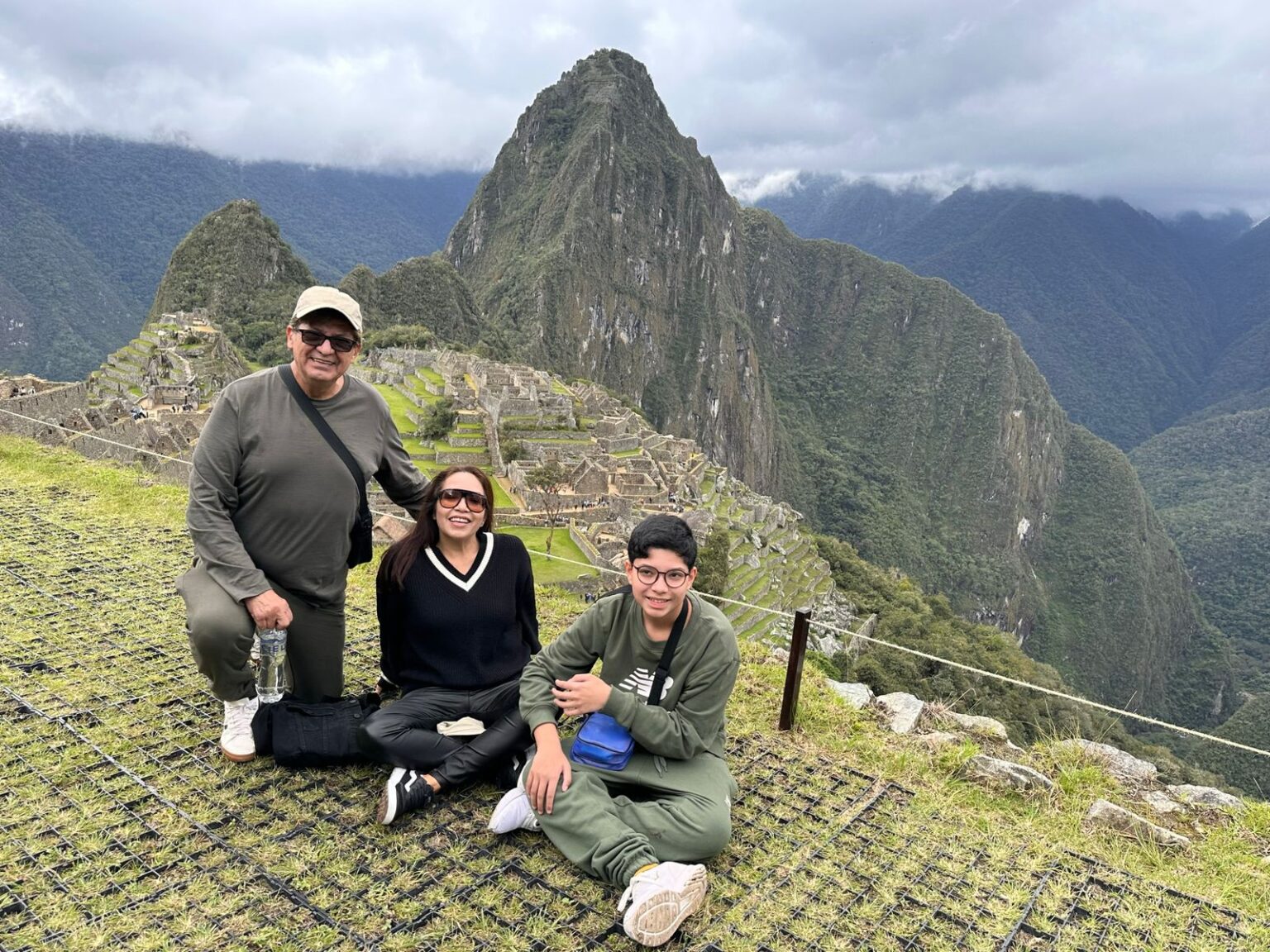 “Uma Mãe nada típica”: livro expõe os desafios e a verdadeira face da maternidade atípica