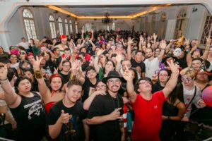 Balada à fantasia para pessoas com Síndrome de Down acontece neste domingo em São Paulo