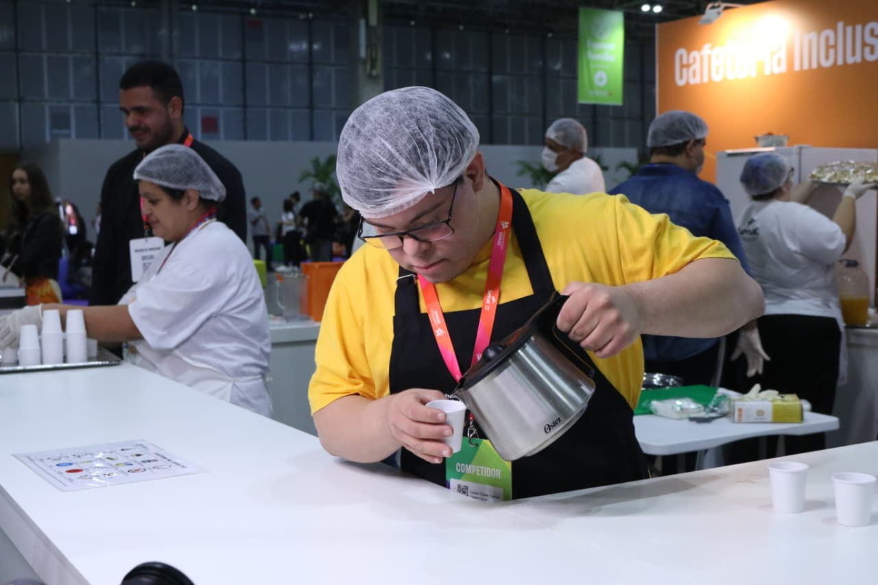 Cafeteria Talentos promove inclusão social e profissional no Senac Rio Summit 2025