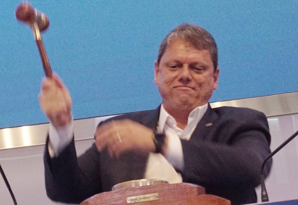 Decreto de Tarcísio sobre IPVA cria confusão e impede Pessoas com Deficiência de solicitar agendamento no IMESC