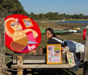 Manoela Bourel transforma neurodiversidade em arte e afeto