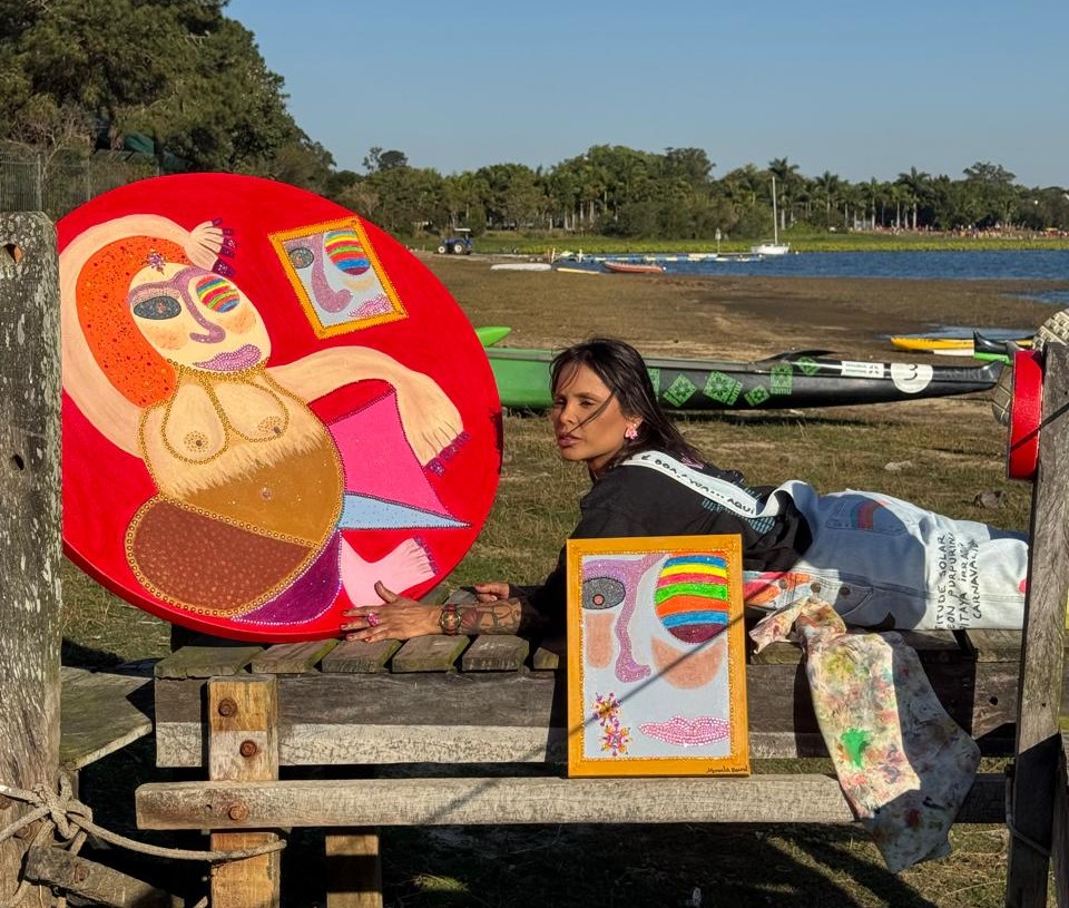 Manoela Bourel transforma neurodiversidade em arte e afeto