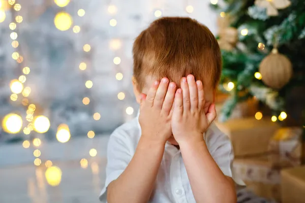 Natal ainda é marcado pelo isolamento de crianças com deficiência dentro das próprias famílias