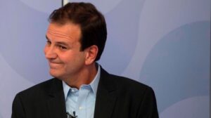 Laramara e Retina Brasília criticam postura de Eduardo Paes que 'zombou' das pessoas com deficiência visual