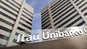 Itaú Unibanco abre inscrições para o Impulsione, programa de formação comercial para pessoas com deficiência