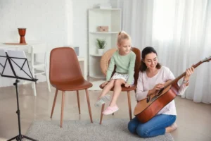 Recursos representativos de controvérsia discutem obrigação de planos custearem musicoterapia para pessoa com TEA