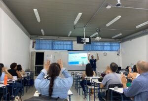 Curso de Extensão de Libras na Faculdade Canção Nova: uma trajetória de inclusão
