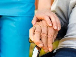 Associação Brasil Parkinson pede mudança de paradigma no tratamento da doença no SUS