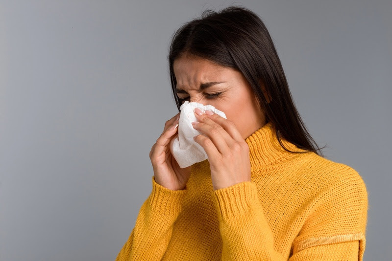 Alergia ou gripe? Como diferenciar sintomas e evitar a automedicação no outono