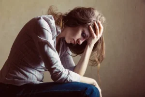 Oito em cada 10 brasileiros acreditam que mulheres com filhos enfrentam mais obstáculos no mercado de trabalho