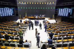 Câmara dos Deputados aprova Requerimento e Fazenda e Receita Federal precisam prestas esclarecimentos sobre cobrança de IPI para pessoas com deficiência