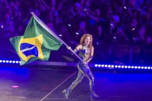 Shakira e as mães solo - O gesto que expôs a solidão estrutural das mães solo atípicas no Brasil - OPINIÃO - * Por André Naves