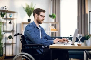 Teletrabalho para Servidores com Deficiência: Direito, Dignidade e o Fim do Discurso Vazio da Inclusão - OPINIÃO - * Por Igor Lima